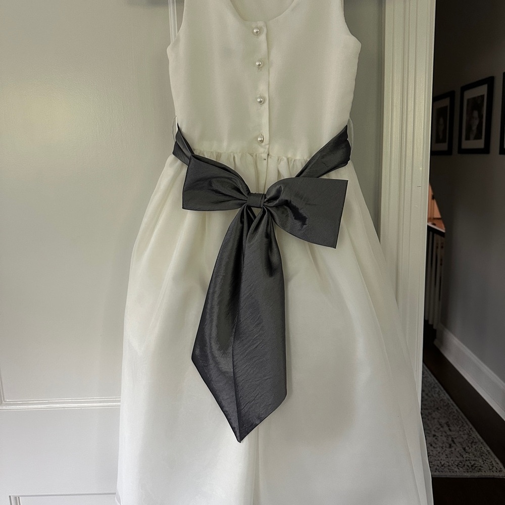 US Angels Flower girl or First Communion dress - Picture 3 of 8